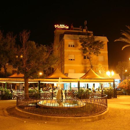 Hotel Victoria Porto San Giorgio Buitenkant foto
