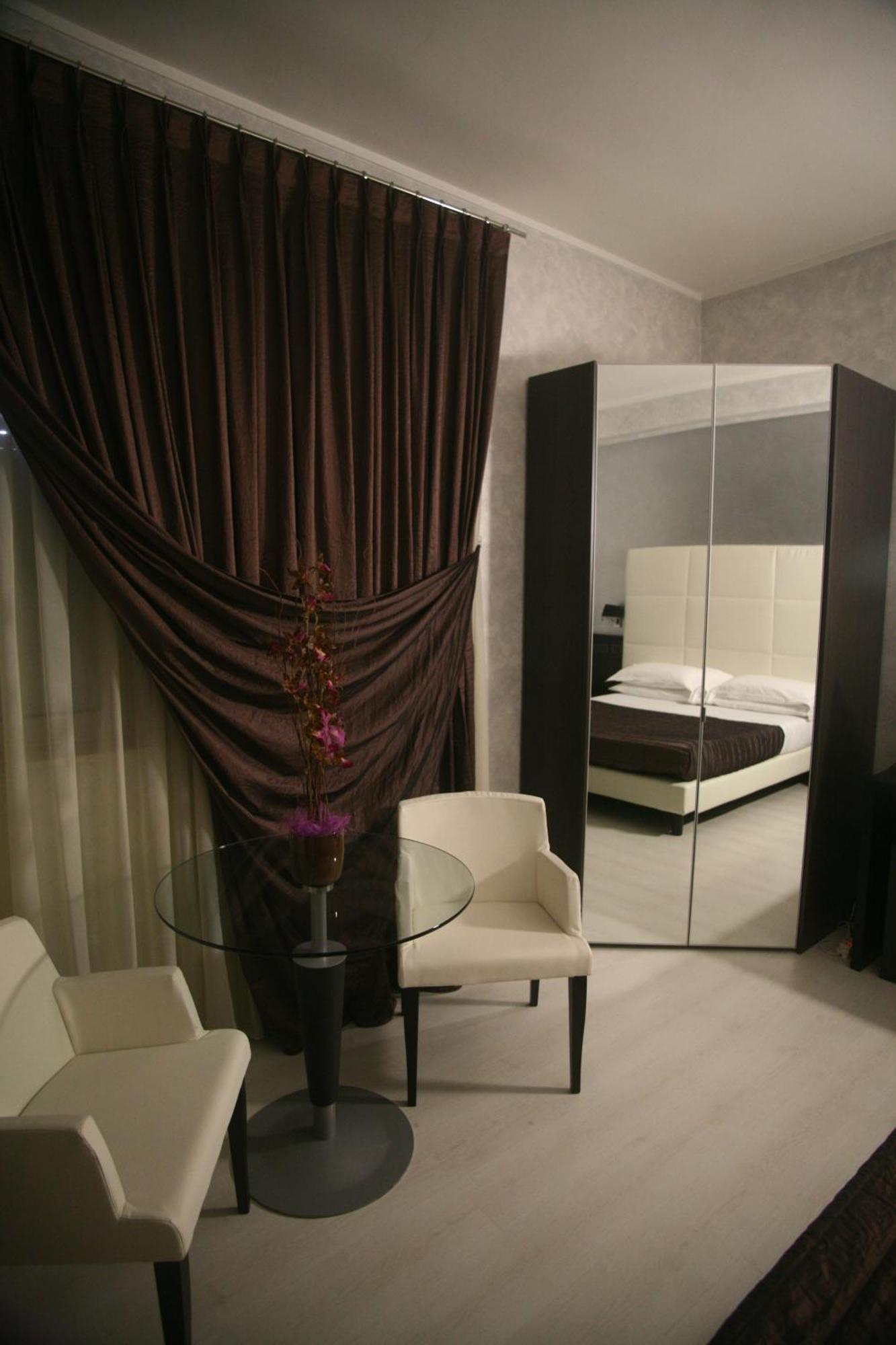 Hotel Victoria Porto San Giorgio Buitenkant foto
