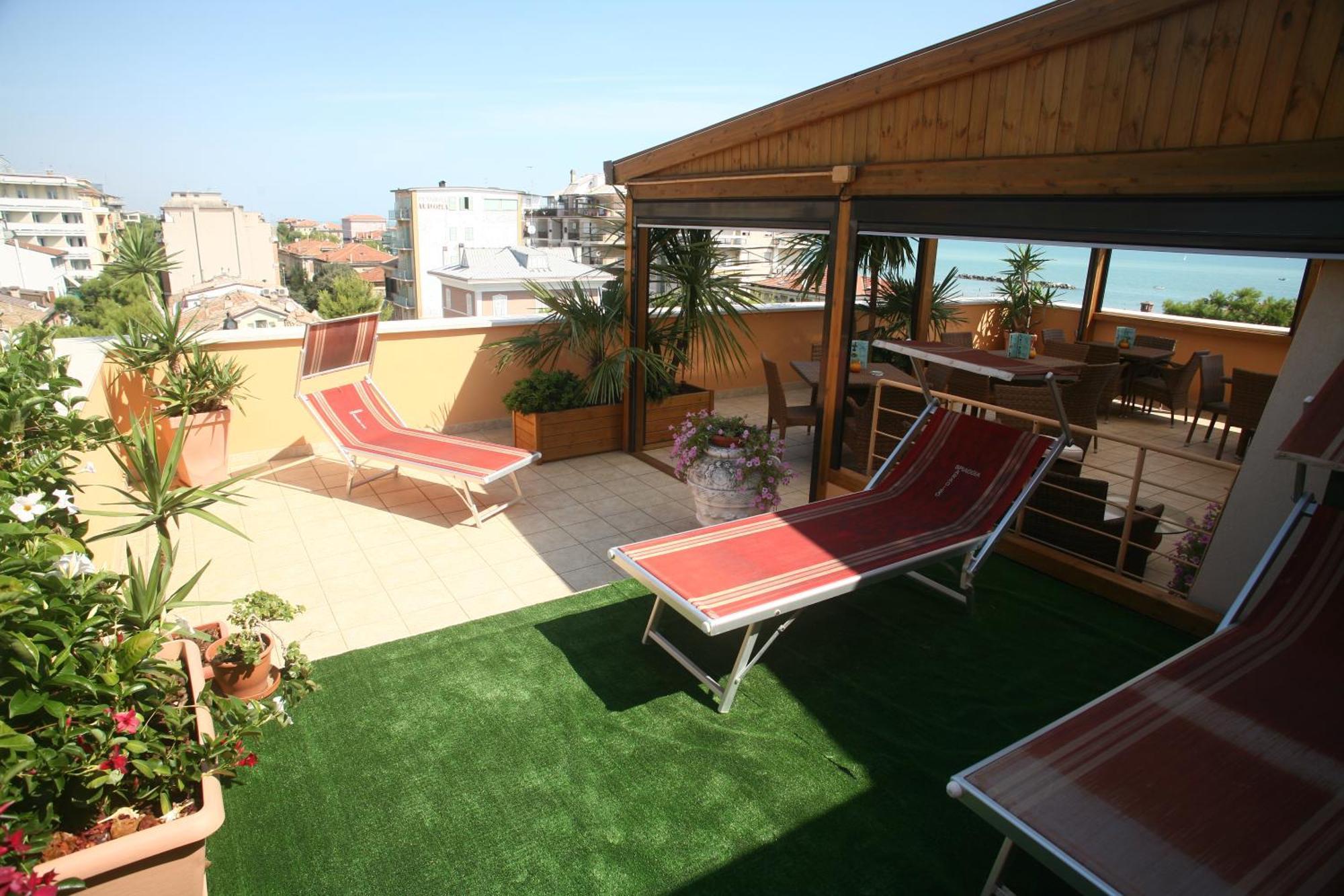Hotel Victoria Porto San Giorgio Buitenkant foto
