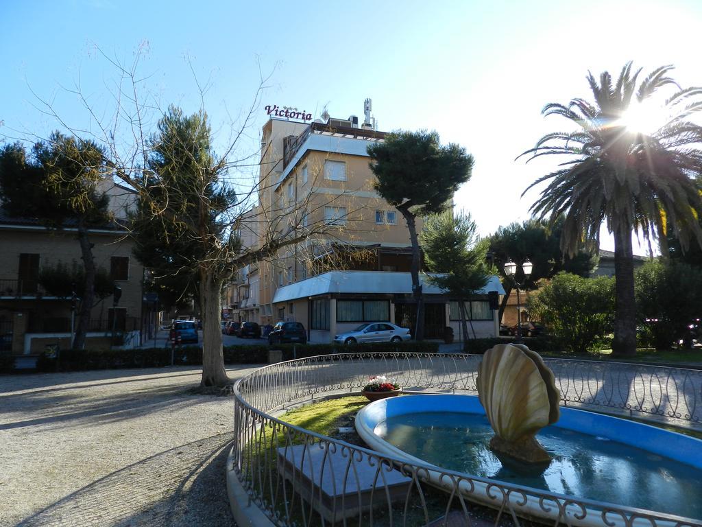 Hotel Victoria Porto San Giorgio Buitenkant foto